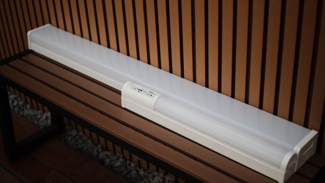 Equipped with Dimmable and Emergency Function Batten Light - Your Project's Best Choice